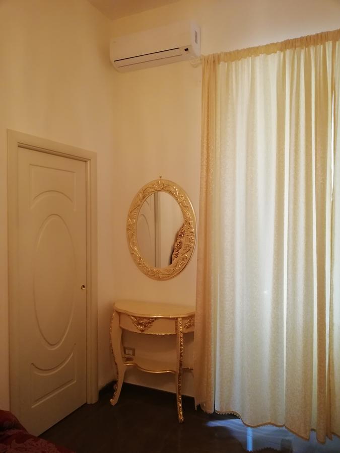 Beb Mariafrancesca Bed & Breakfast Naples Exterior photo